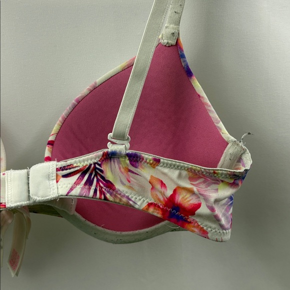 PINK Victoria's Secret Wear Everywhere T-shirt Bra 32B Floral White Purple Pink - Picture 6 of 10